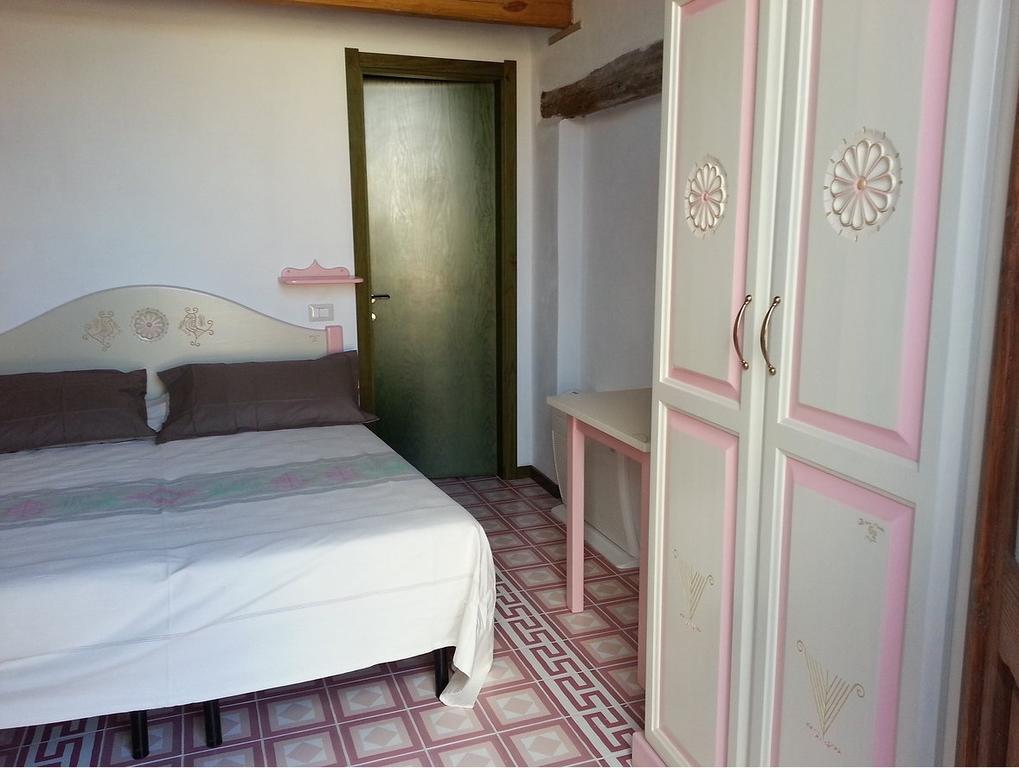 Sa Domu E Crakeras Otel Oristano Dış mekan fotoğraf